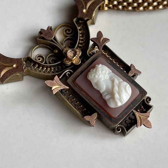 Victorian Gold Mesh Chain Cameo Necklace - Picture 6 of 7
